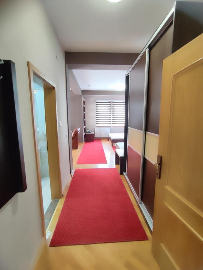Premier Hotel Skopje Exterior foto